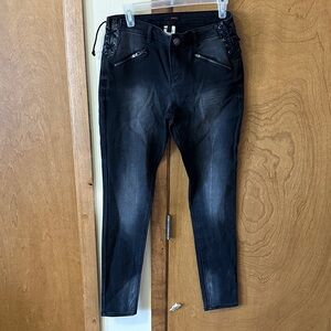 BONGO Black Denim Jeans with Zipper Accents
